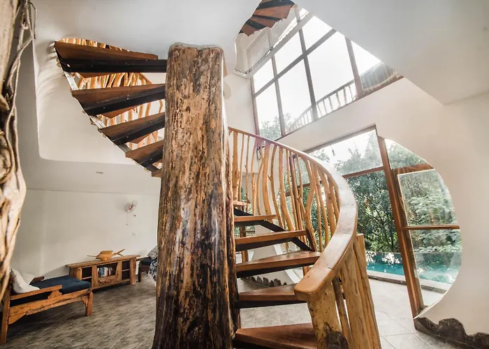 Nautilus Treehouse Villa