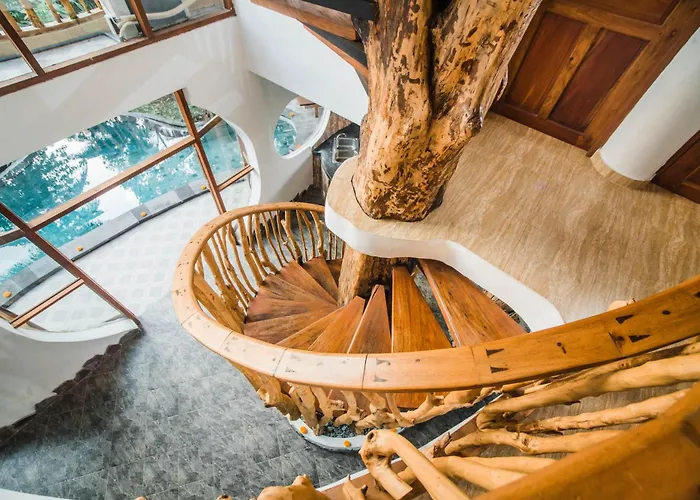 Villa Nautilus Treehouse Ubud